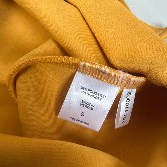 NWT New York & Company Yellow Sheath Dress Size Small Puff Sleeve Bow Detail - Picture 3 of 11